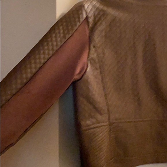 Jacket - Picture 4 of 4